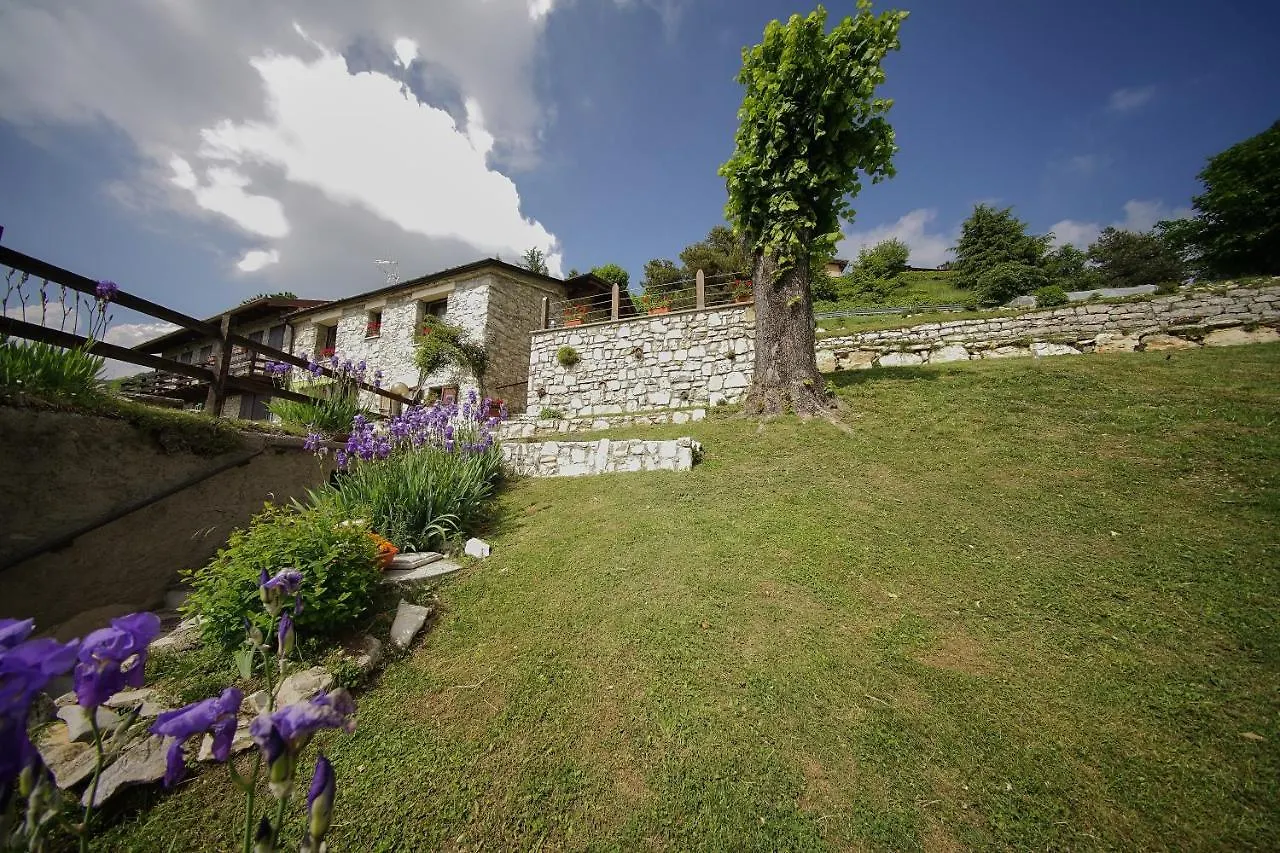 Callort Adrara San Rocco Bed & Breakfast